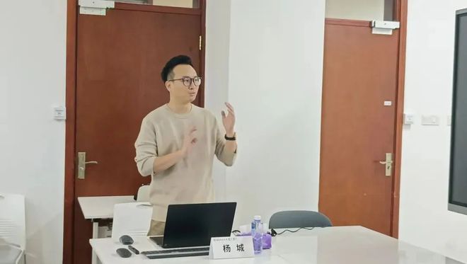 划”智能创意与融合出版工作坊成功举办EVO真人平台第二期“AIGC跃升计(图4)
